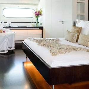 Charter Infinity Pacific (7)