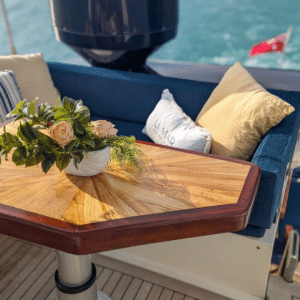 La Mar Flybridge