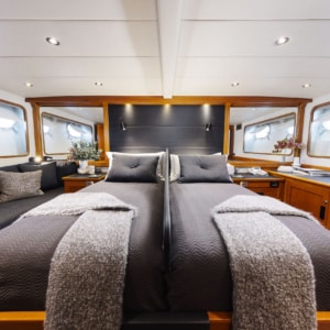 Phoenix One Master Stateroom Split Twin Configuration Scaled